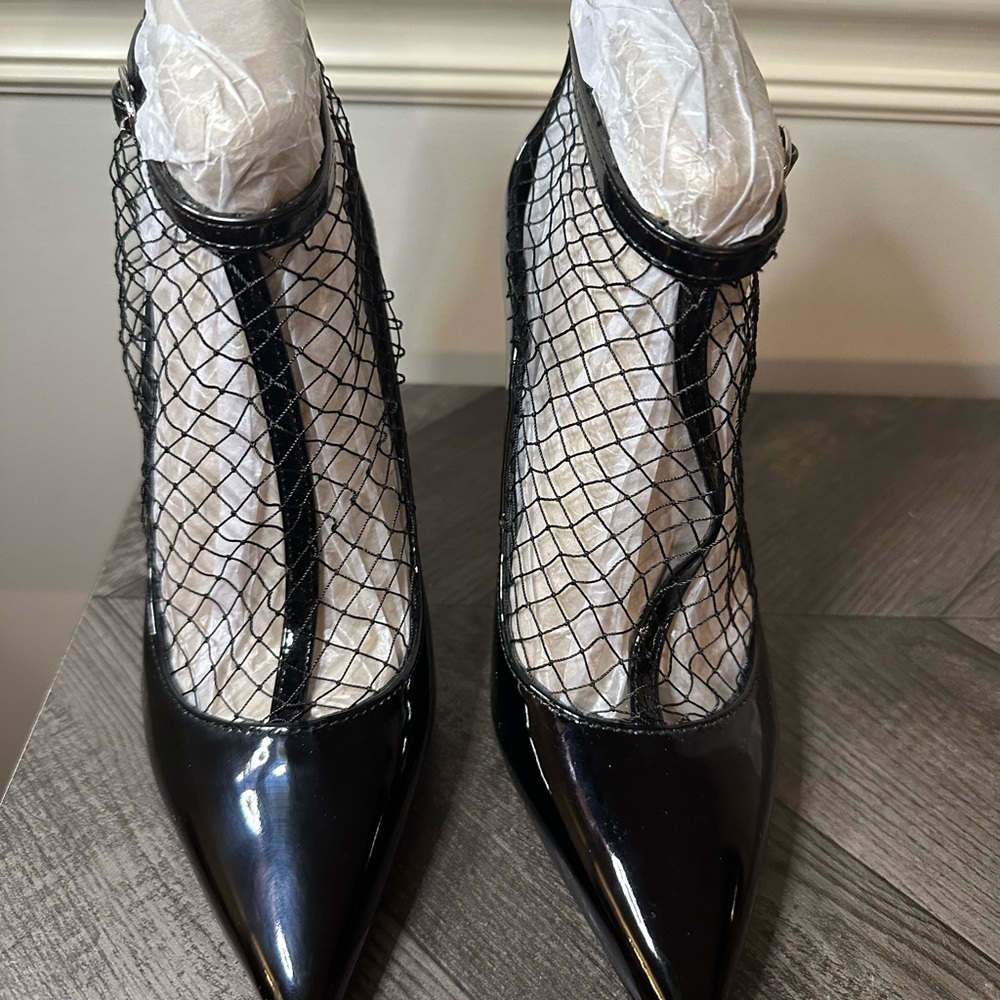 Nine West Black Patent Pointed-Toe Pumps with Fishnet Overlay